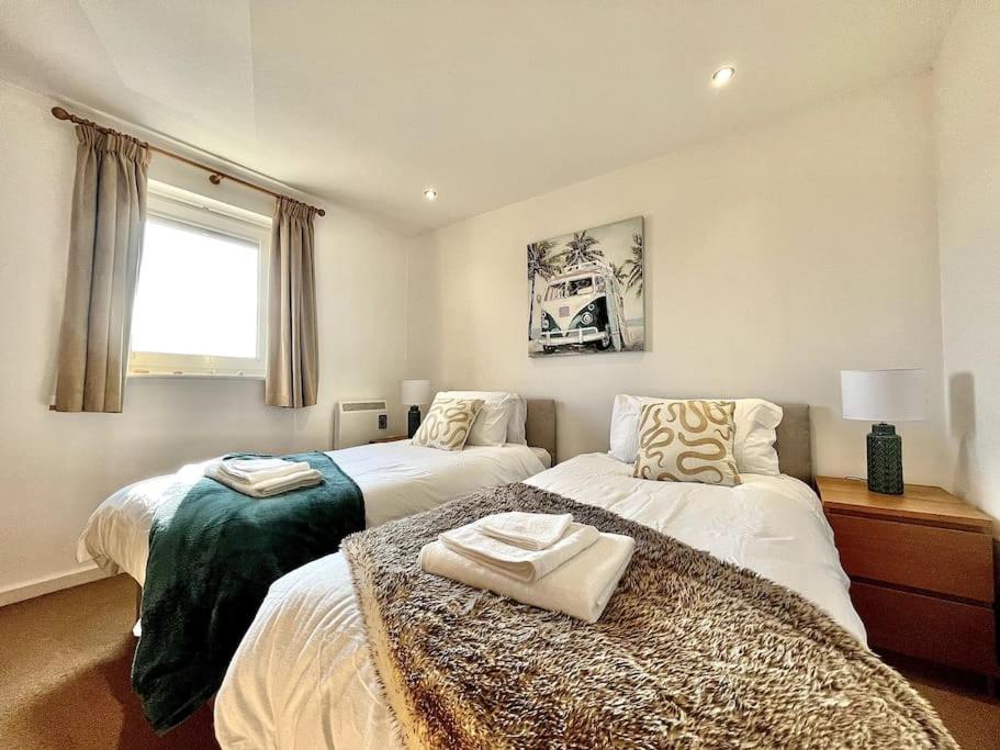 Beachfront Bliss With Spectacular Views Llanelli Exteriör bild